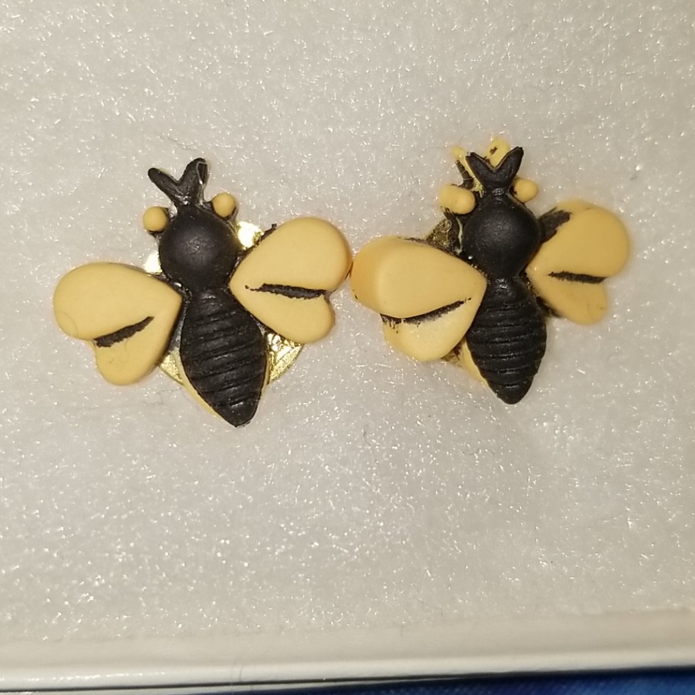 Bee earrings